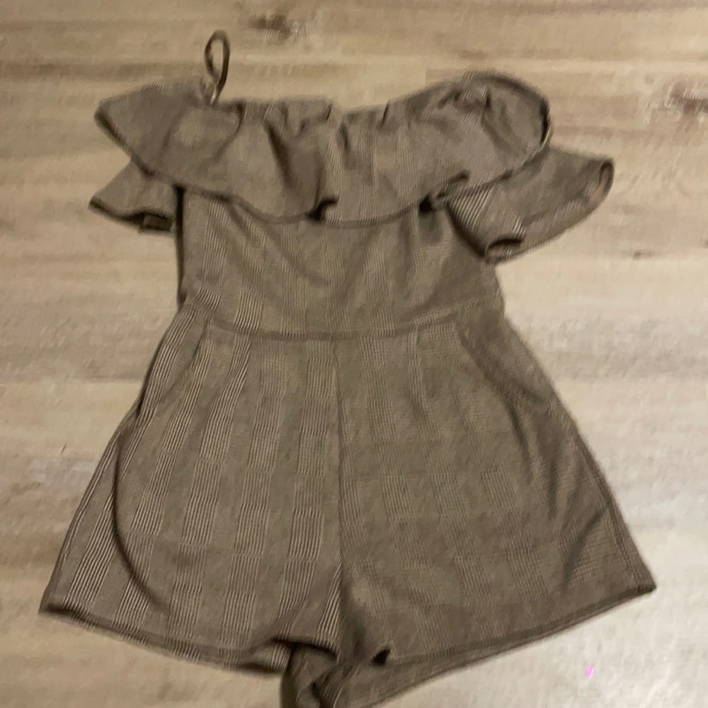she plus sky romper small like new